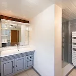 Large Family Near Deauville بيت للعطل *