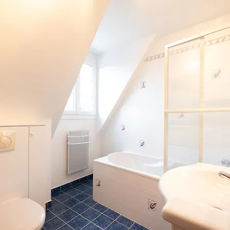 度假居 Large Family Near Deauville