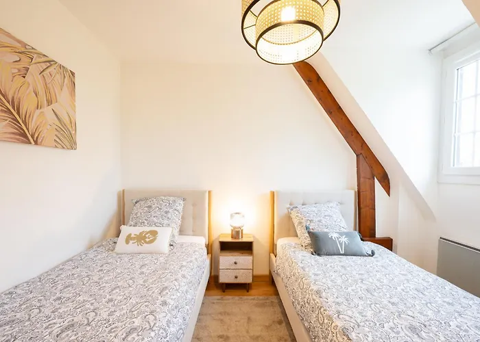 Large Family Near Deauville 度假居 Vauville