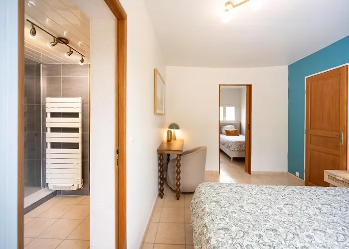 Large Family Near Deauville 度假居 Vauville